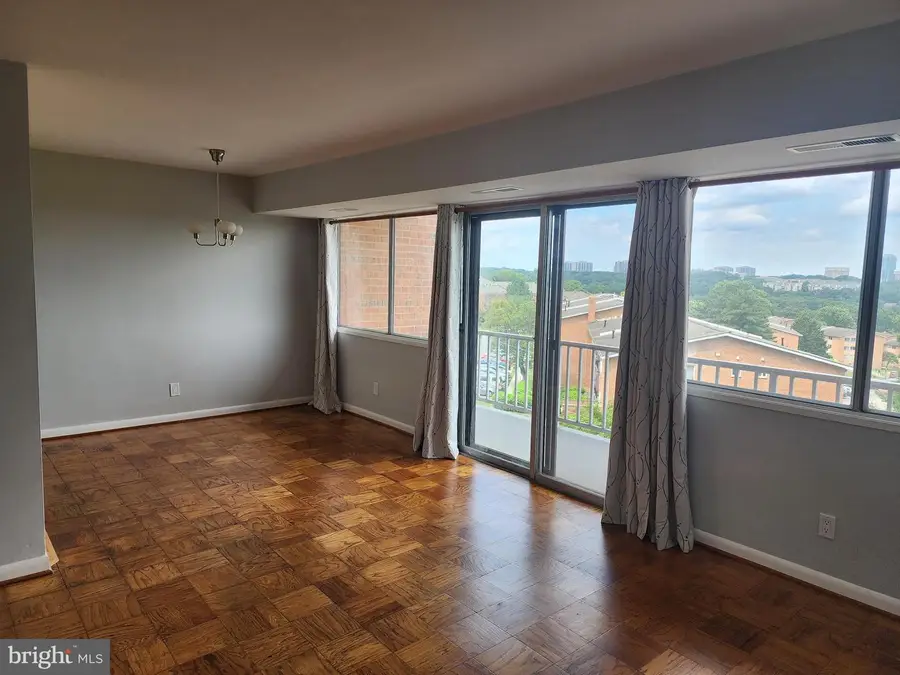 431 N Armistead St #502, Alexandria, VA 22312 - Image #2