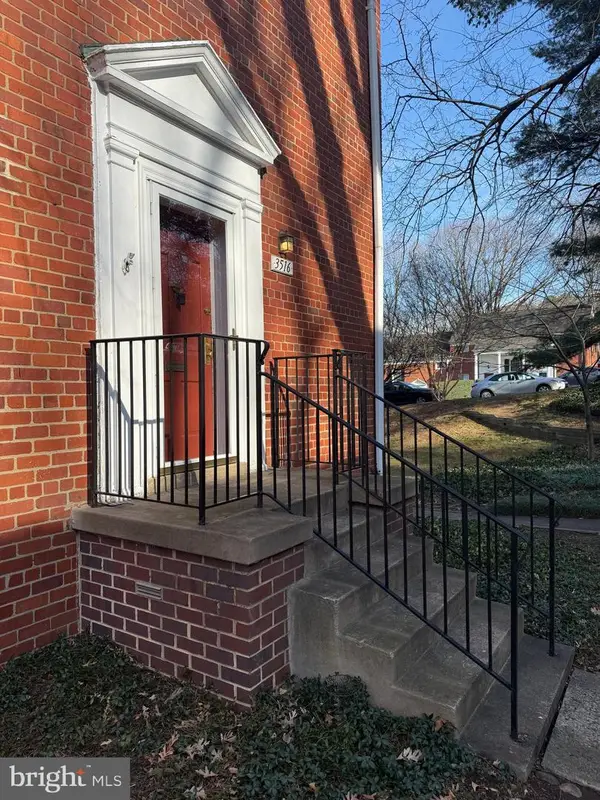 3516 Martha Custis Dr, ALEXANDRIA, VA 22302