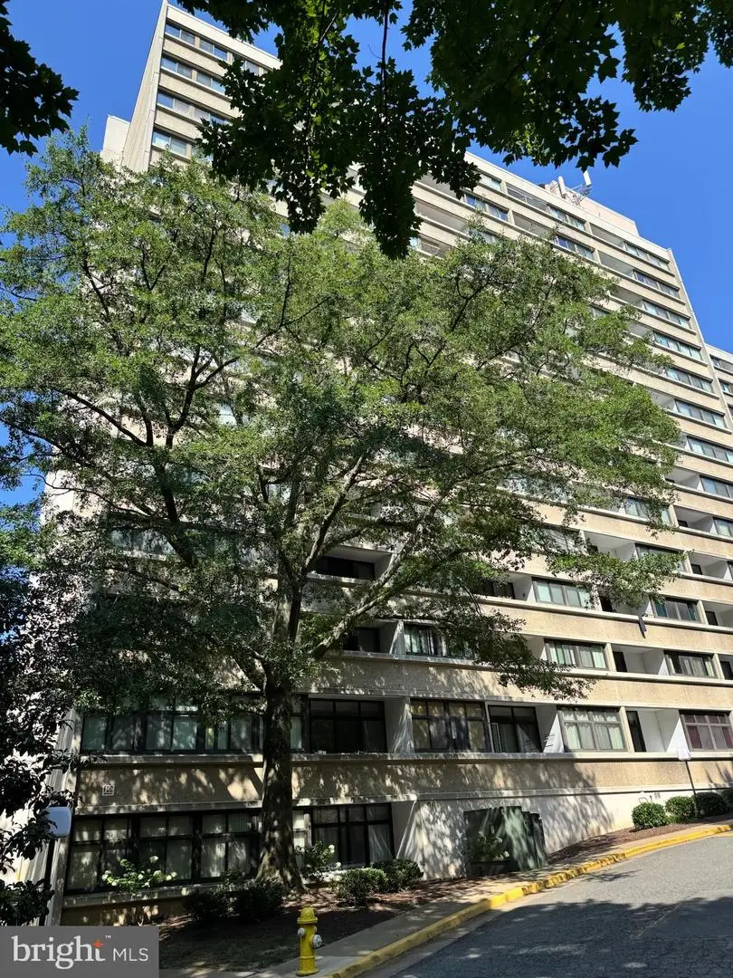 5911 Edsall Rd #904, Alexandria, VA 22304 - Image #1