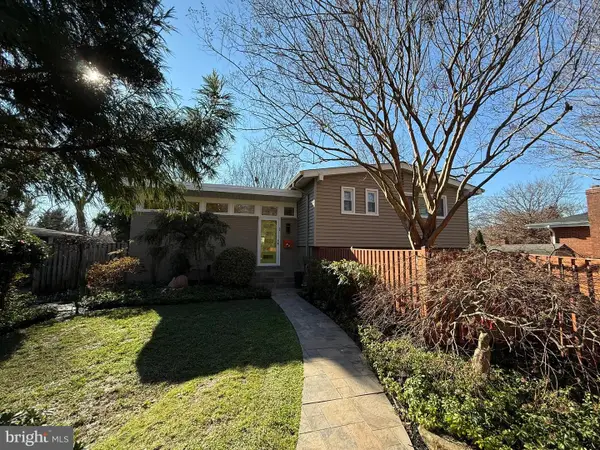 5004 Regency Pl, ALEXANDRIA, VA 22304