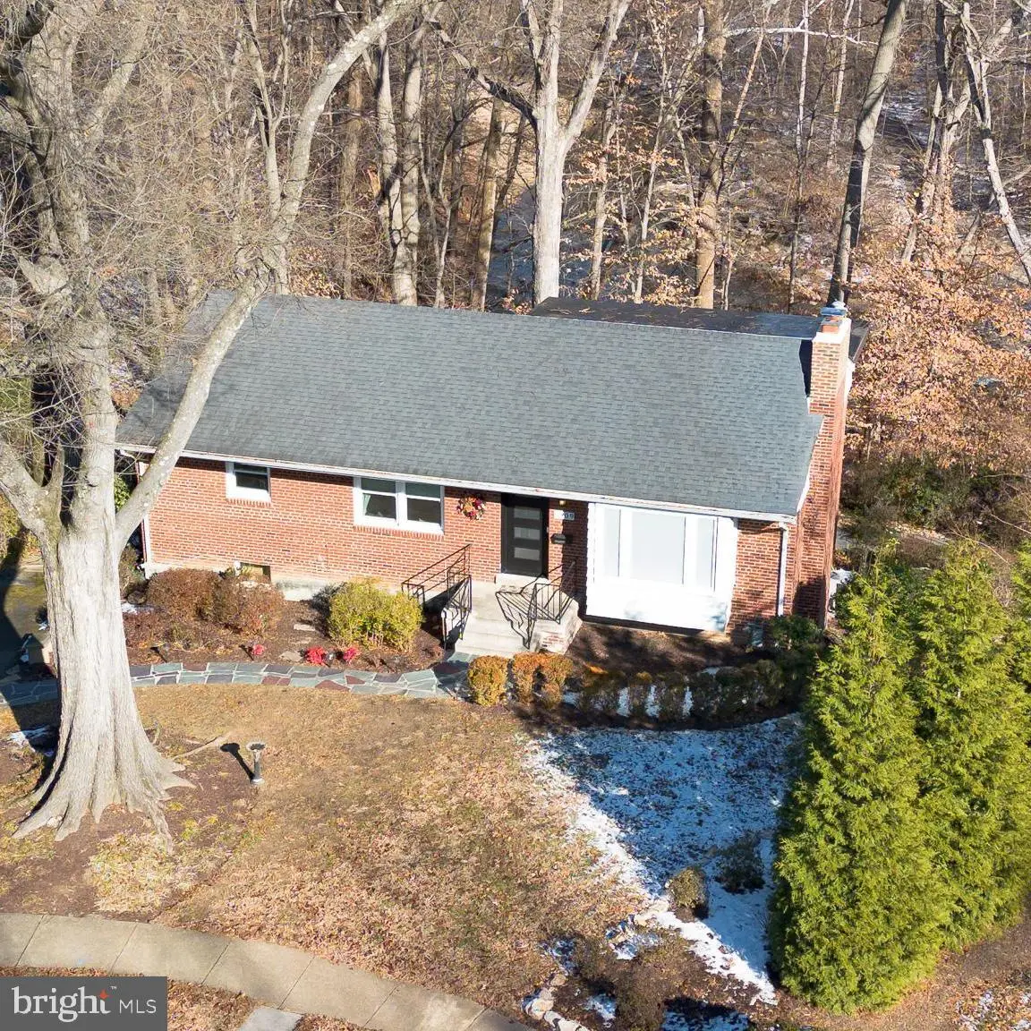 5909 Kelley Ct, Alexandria, VA 22312 - Image #1