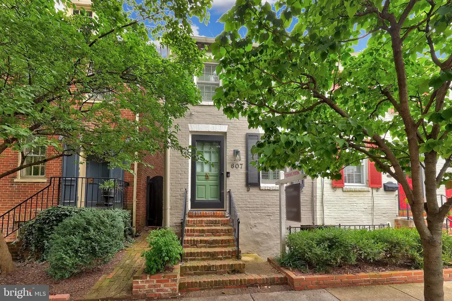 607 S Saint Asaph St, Alexandria, VA 22314 - #3