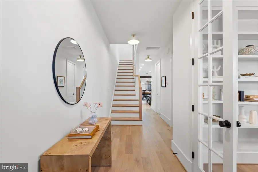 405 E Nelson Ave, Alexandria, VA 22301 - Image #3