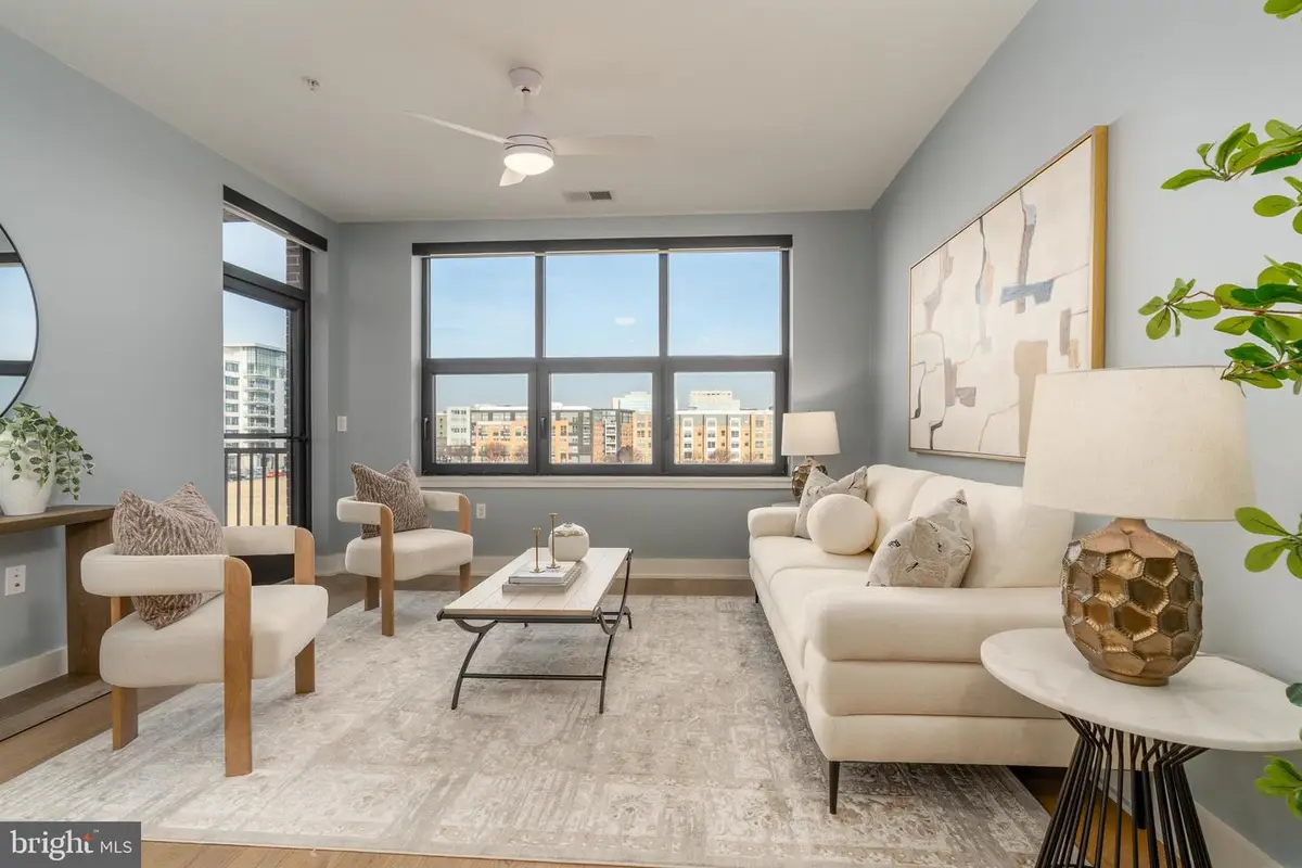 737 Swann Ave #406, Alexandria, VA 22301 - Image #1