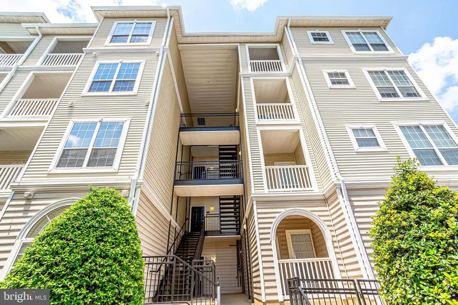 4560 Strutfield Ln #1110, Alexandria, VA 22311 - Image #2