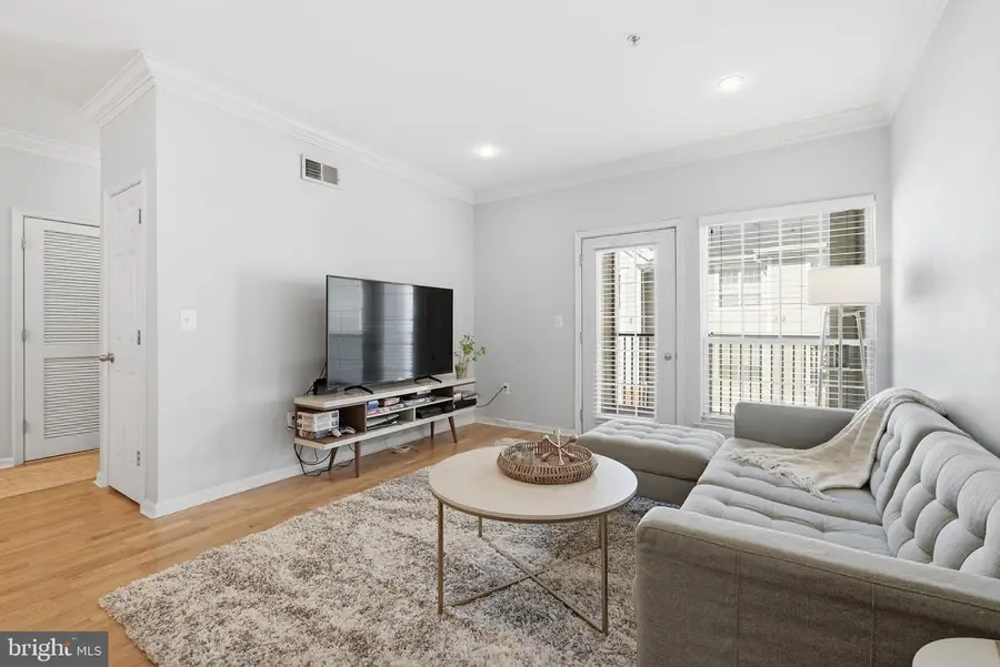 4852 Eisenhower Ave #337, Alexandria, VA 22304 - Image #2