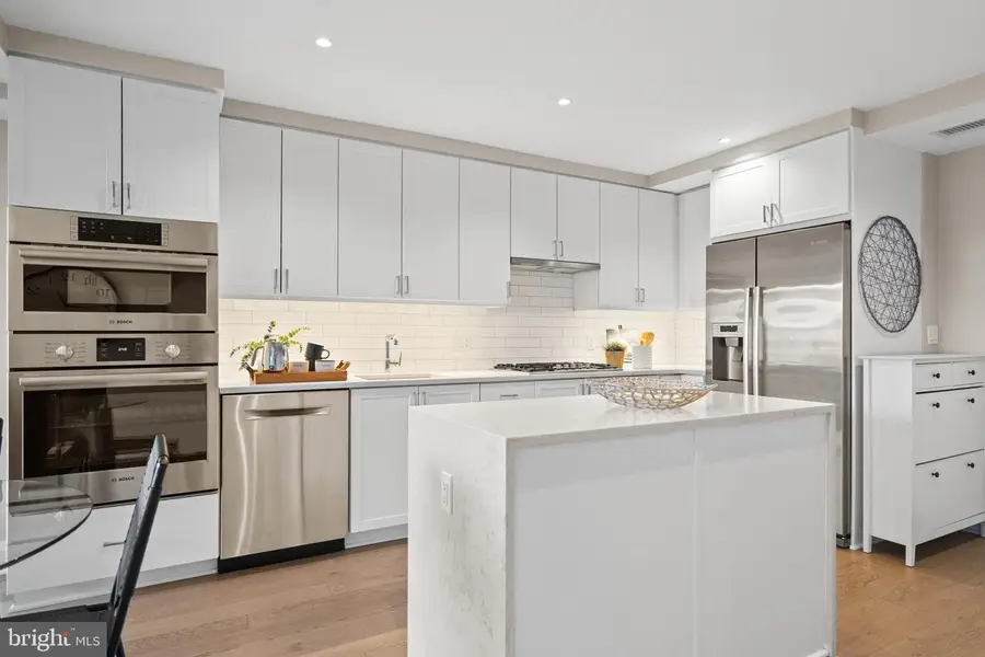 925 N Fairfax St #406, Alexandria, VA 22314 - Image #2