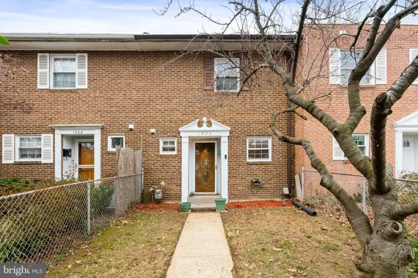 1004 Colonial Ave, ALEXANDRIA, VA 22314