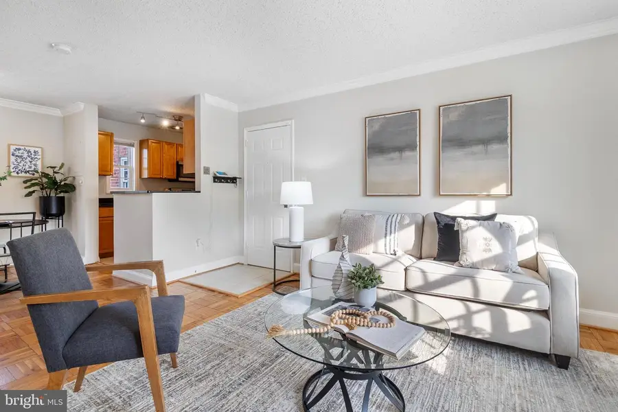 1602 W Abingdon Dr #201, Alexandria, VA 22314 - #3