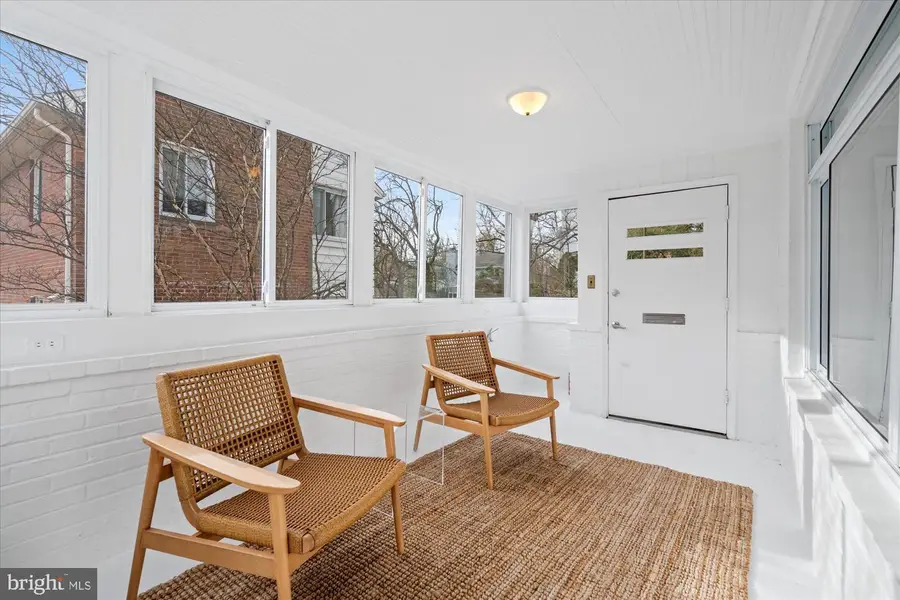 2917 Argyle Dr, Alexandria, VA 22305 - Image #2