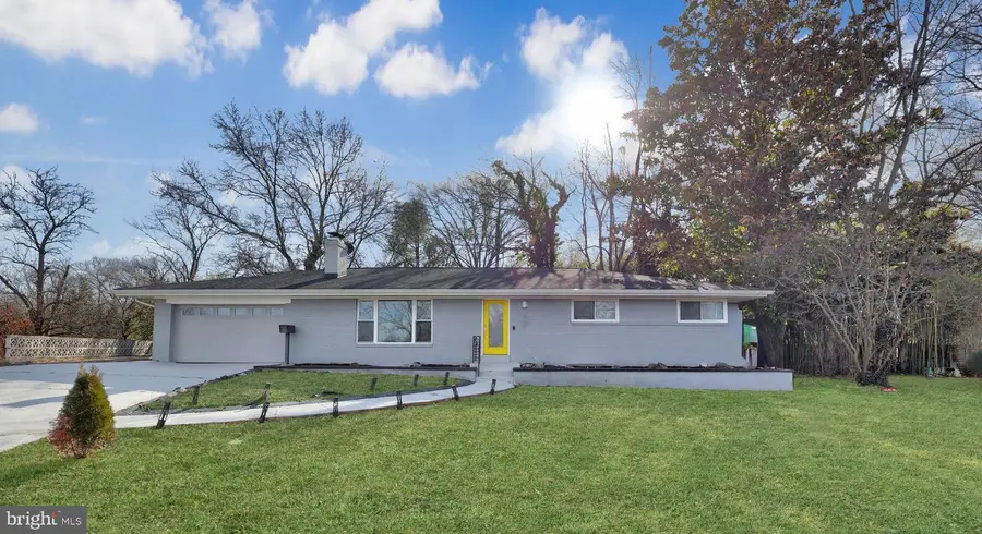 1001 Woods Pl, Alexandria, VA 22302 - #2