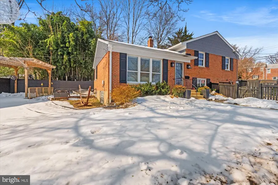 2800 Hickory St, Alexandria, VA 22305 - #2