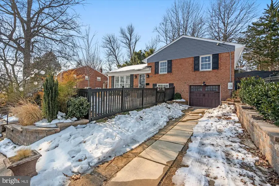 2800 Hickory St, Alexandria, VA 22305 - #3