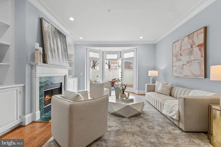 116 N Columbus St, Alexandria, VA 22314 - #3