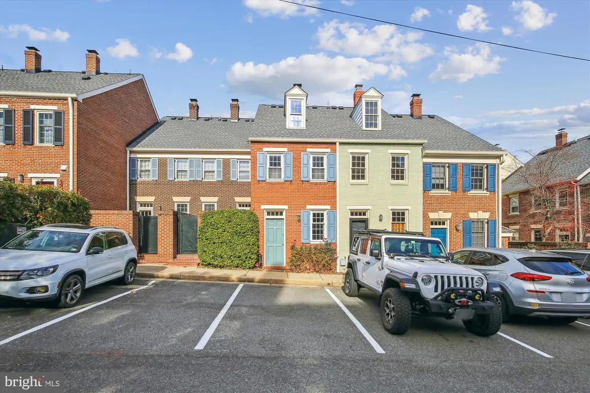 316 N Saint Asaph St, Alexandria, VA 22314 - Image #1