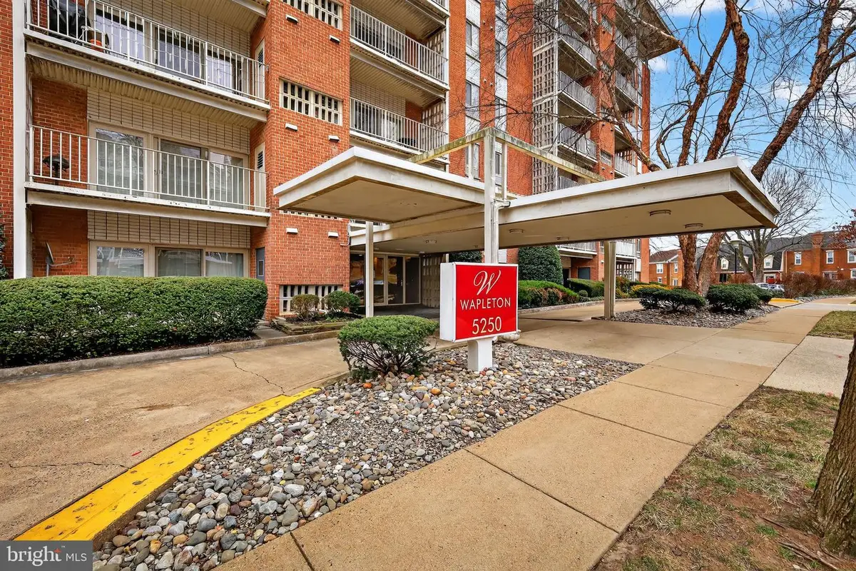 5250 Valley Forge Dr #502, Alexandria, VA 22304 - Image #1