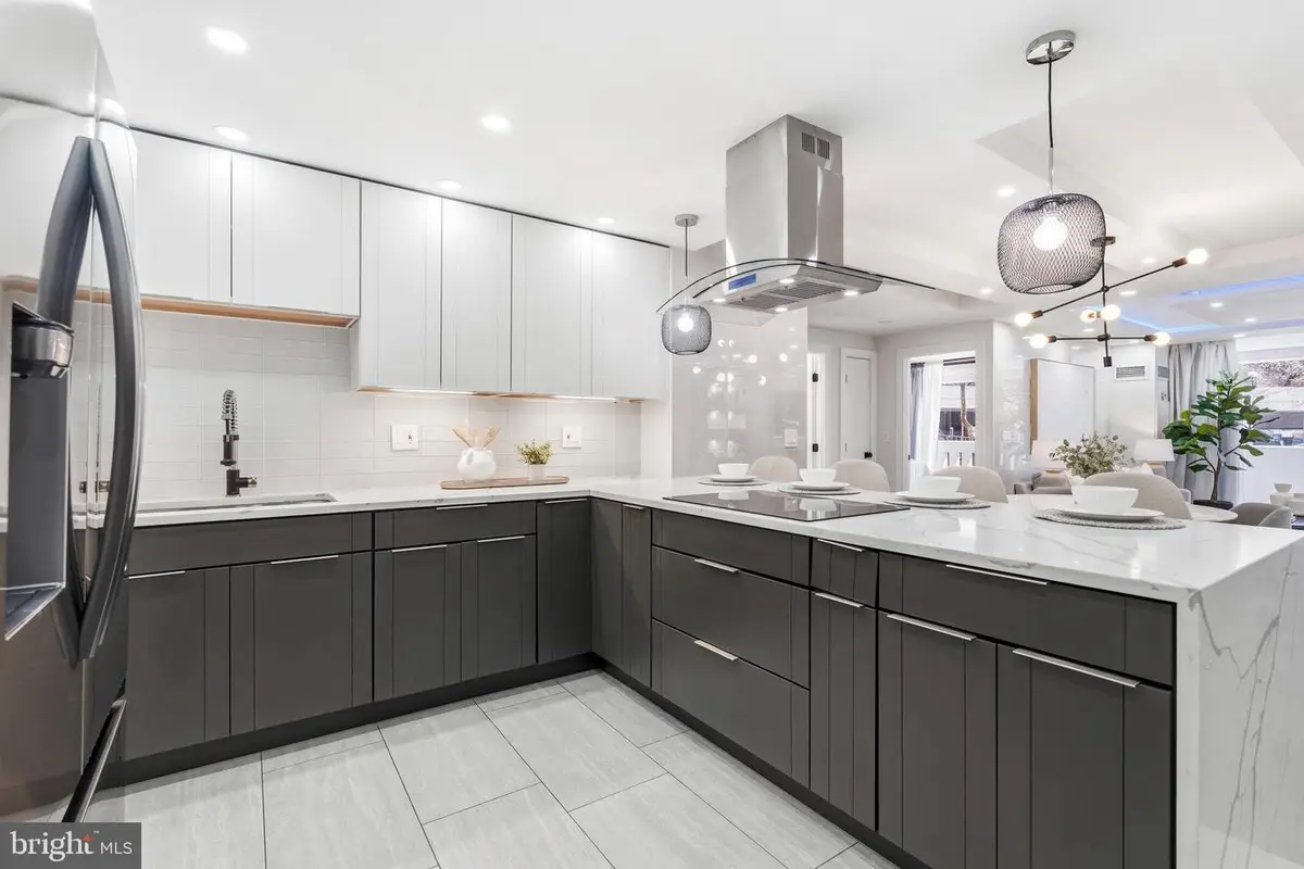 6101 Edsall Rd #205, Alexandria, VA 22304 - #1