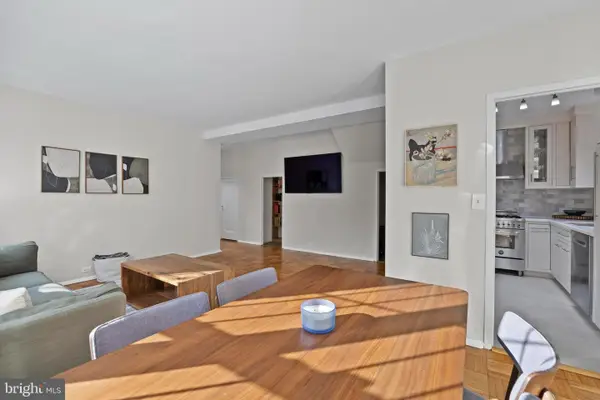 3363 Martha Custis Dr, ALEXANDRIA, VA 22302