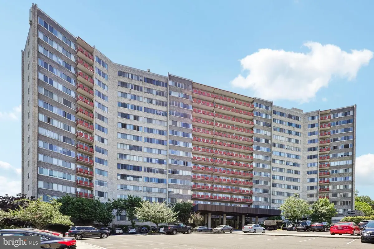 5340 Holmes Run Pkwy #911, Alexandria, VA 22304 - #1