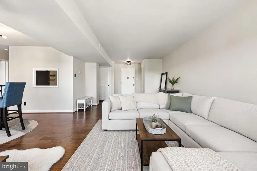 5340 Holmes Run Pkwy #911, Alexandria, VA 22304 - #3