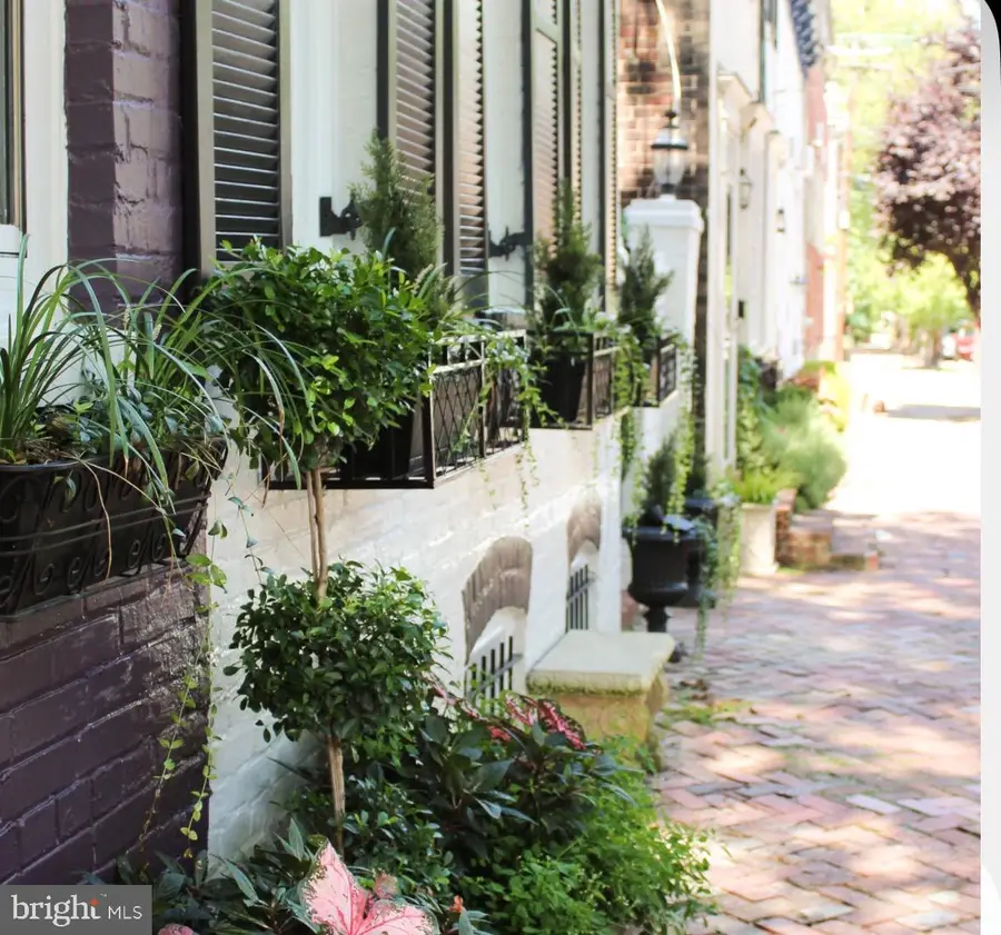 216 N Pitt St, Alexandria, VA 22314 - #2