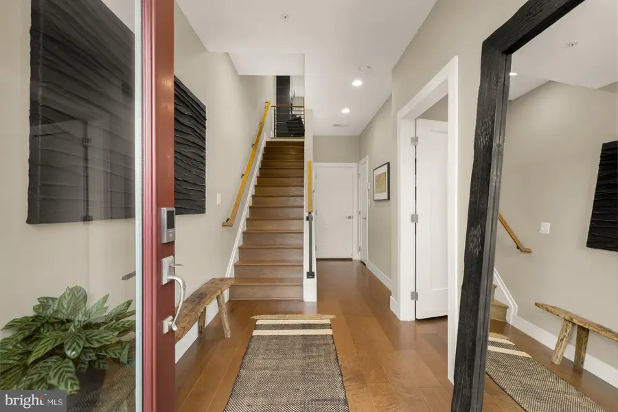 164 Ike Dr, Alexandria, VA 22314 - #3