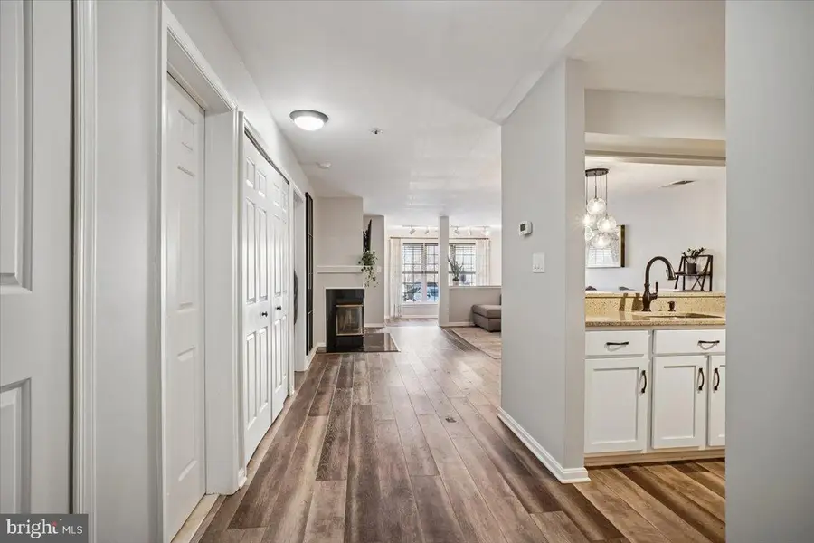 244 S Reynolds St #109, Alexandria, VA 22304 - #2