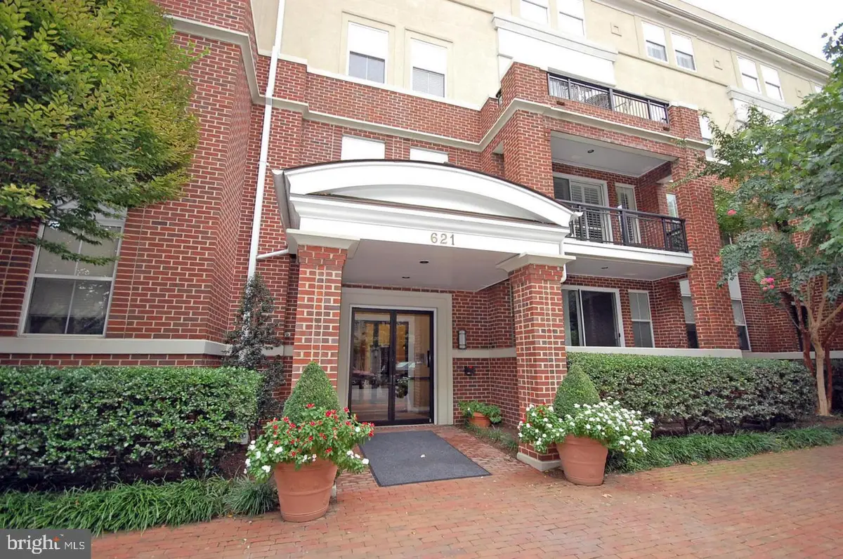 621 N Saint Asaph St #109, Alexandria, VA 22314 - #1