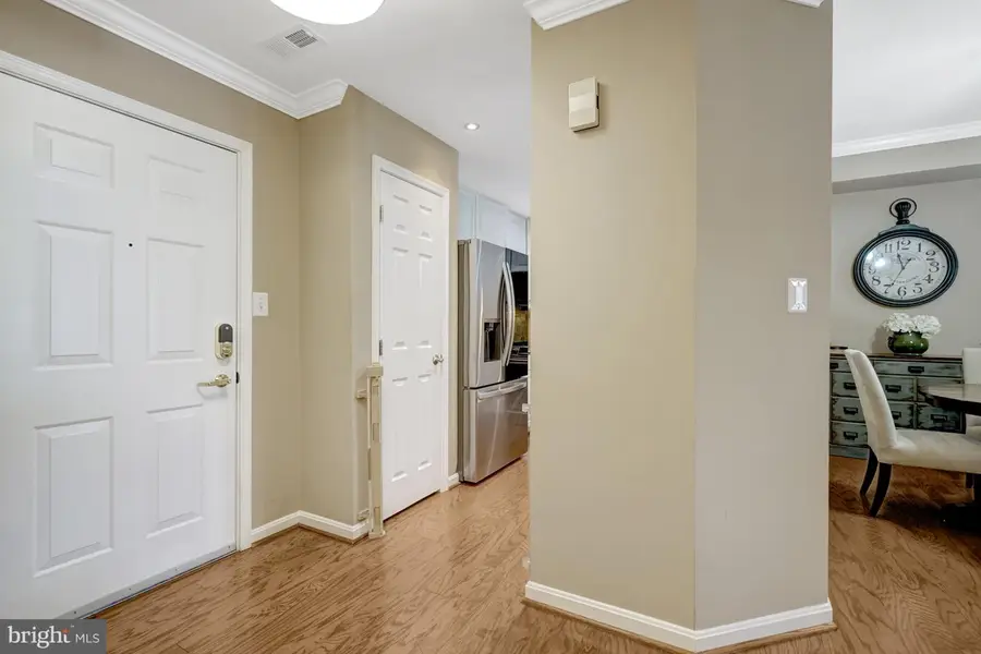 621 N Saint Asaph St #109, Alexandria, VA 22314 - #3