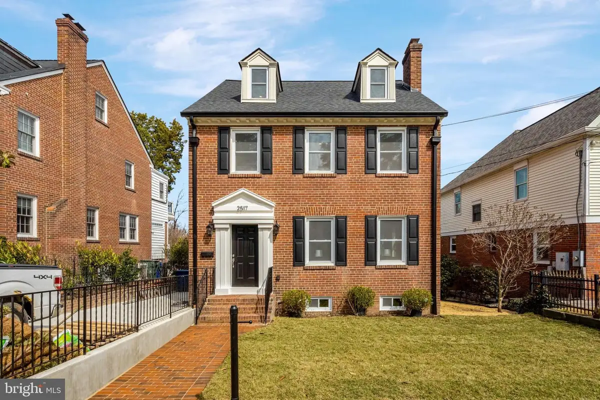 2517 King St, Alexandria, VA 22301 - #1