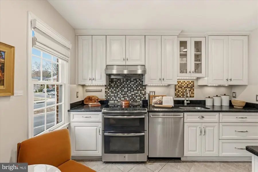 2305 Commonwealth Ave, Alexandria, VA 22301 - #3