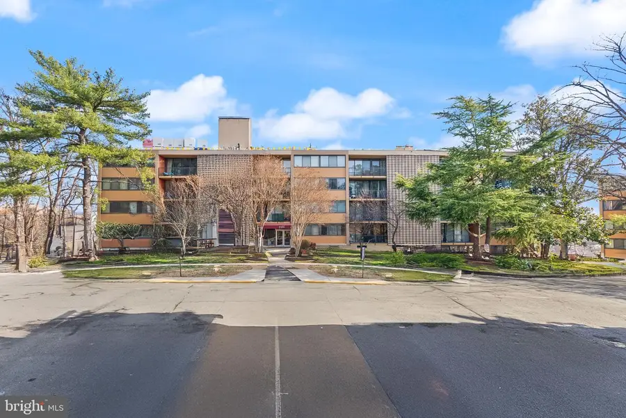 8 S Van Dorn St #201, Alexandria, VA 22304 - #3