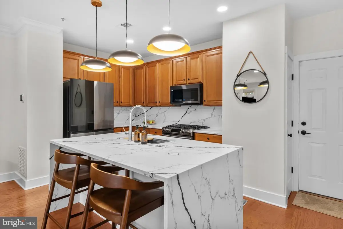 413 Cameron Station Blvd, Alexandria, VA 22304 - #1