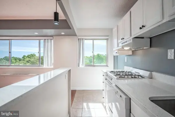 2500 N Van Dorn St #912, ALEXANDRIA, VA 22302