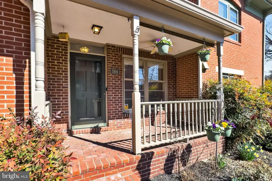 564 N West St, Alexandria, VA 22314 - #3
