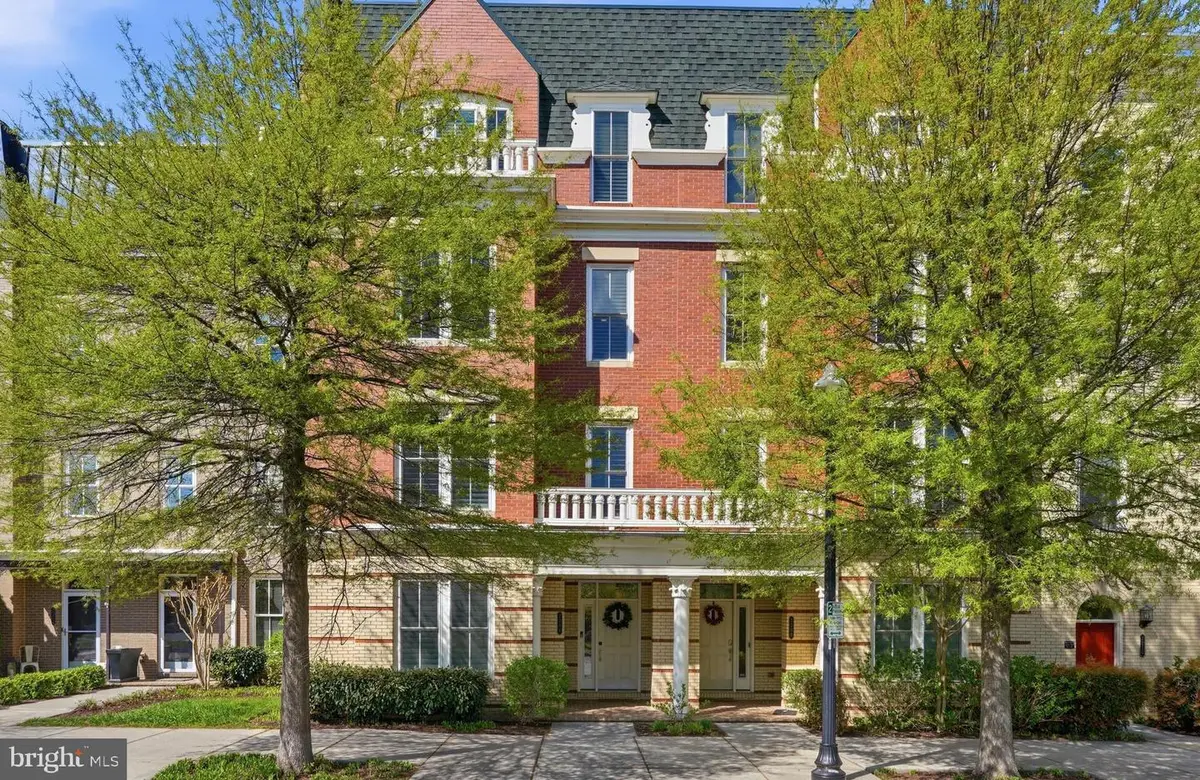 2206 Potomac Ave #102, Alexandria, VA 22301 - #1