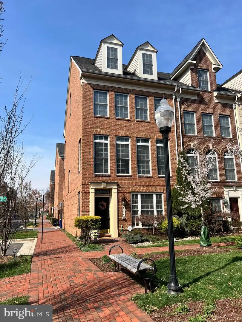 5156 Brawner Pl, Alexandria, VA 22304 - #1