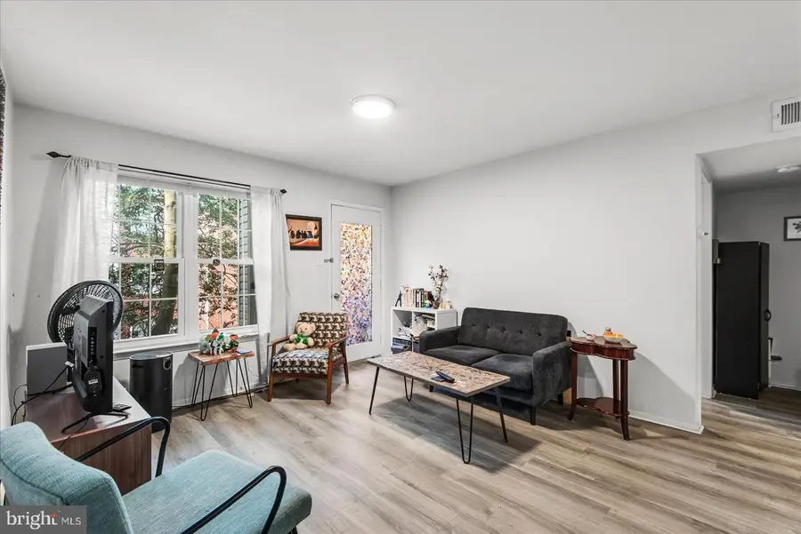 3308 Wyndham Cir #221, Alexandria, VA 22302 - #3