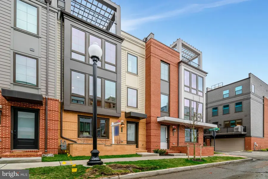 2605 Fall Line St, Alexandria, VA 22301 - #3