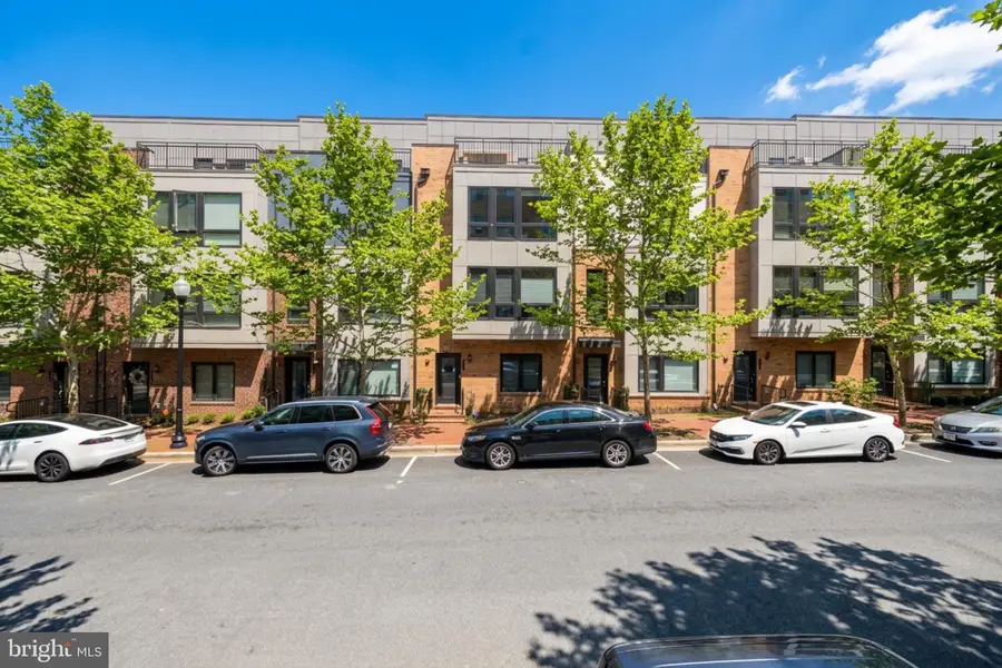 422 Stabler Ln, Alexandria, VA 22304 - #2