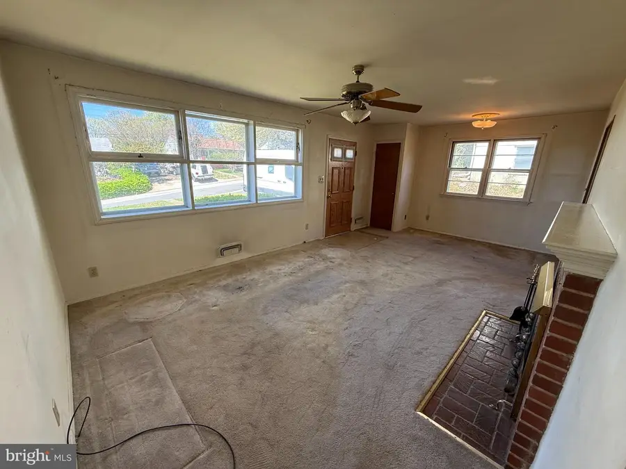 19 N French St, Alexandria, VA 22304 - #3