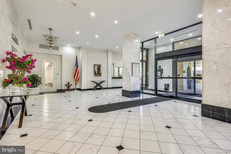 400 Madison St #604, Alexandria, VA 22314 - #3