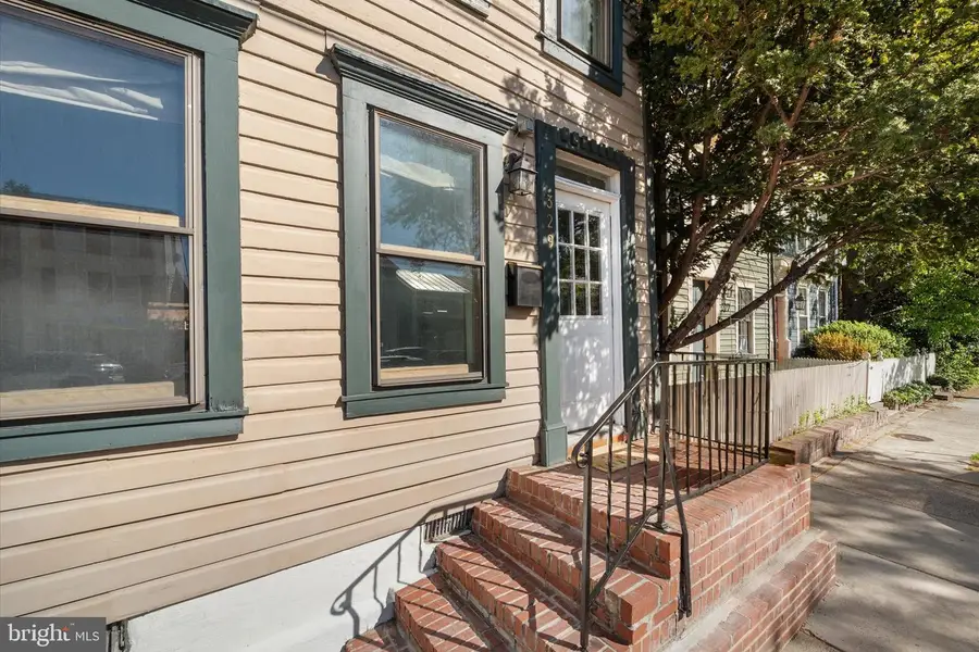 329 N Patrick St, Alexandria, VA 22314 - #2