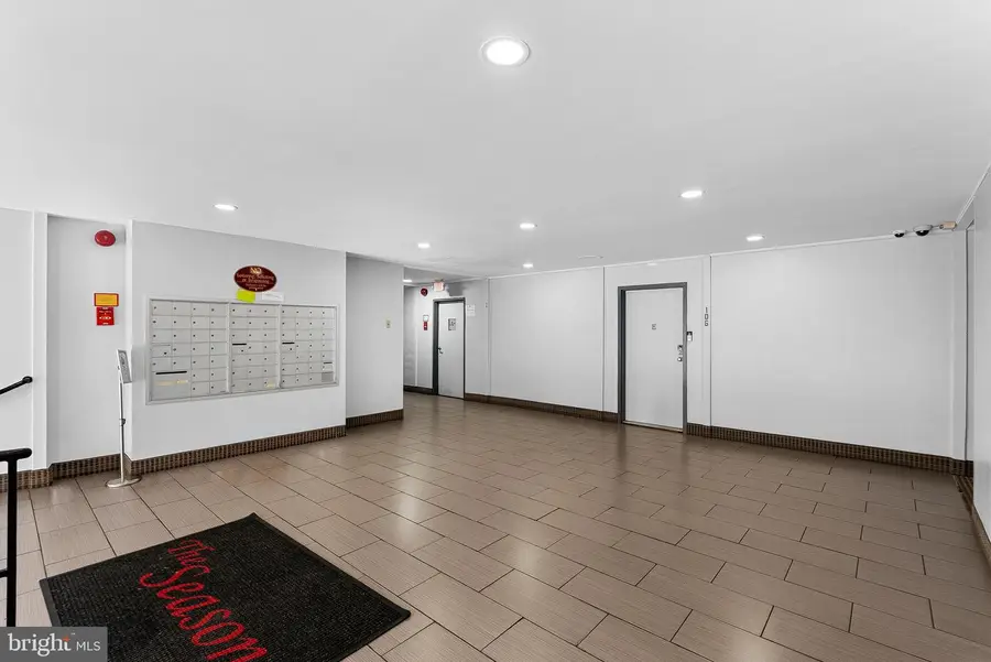 5851 Quantrell Ave #109, Alexandria, VA 22312 - #3