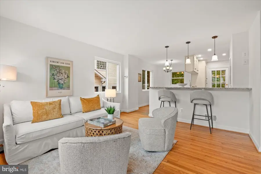 411 E Howell Ave #a, Alexandria, VA 22301 - #3