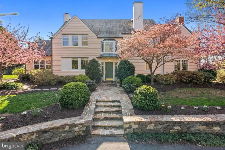 2307 Russell Rd, Alexandria, VA 22301 - #3