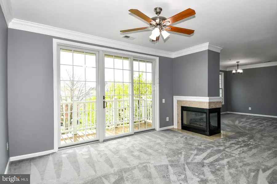 1809 Kenwood Ave #301, Alexandria, VA 22302 - #2