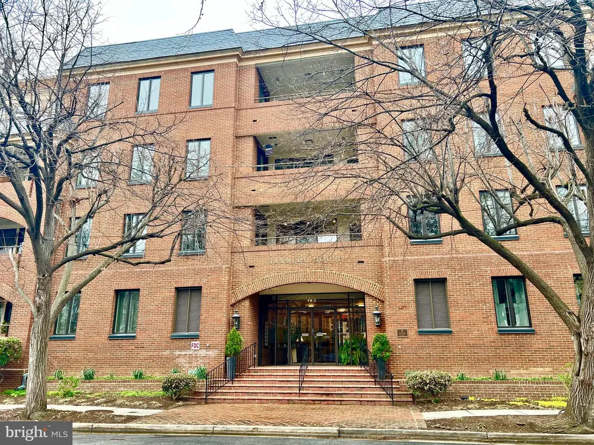 601 Wilkes St #301, Alexandria, VA 22314 - #1