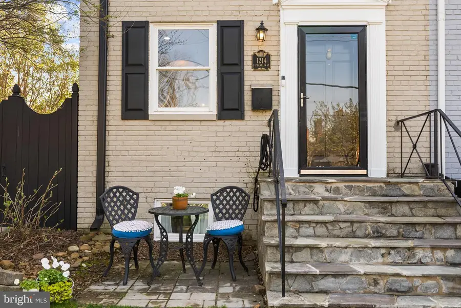 1214 Franklin St, Alexandria, VA 22314 - #3