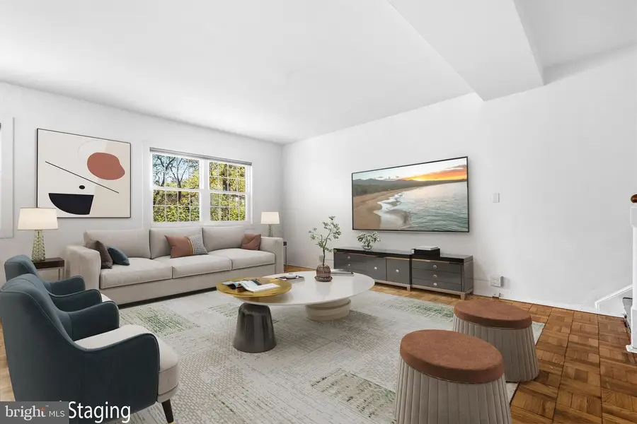 1615 Mount Eagle Pl, Alexandria, VA 22302 - #3